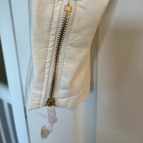 NEW vegan leather Moto jacket in vanilla. Perfect for a spring refresh! - Picture 7 of 8
